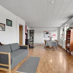別荘 4 Bedroom Gorgeous In Aakirkeby Åkirkeby