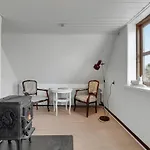 4 Bedroom Gorgeous In Aakirkeby Åkirkeby
